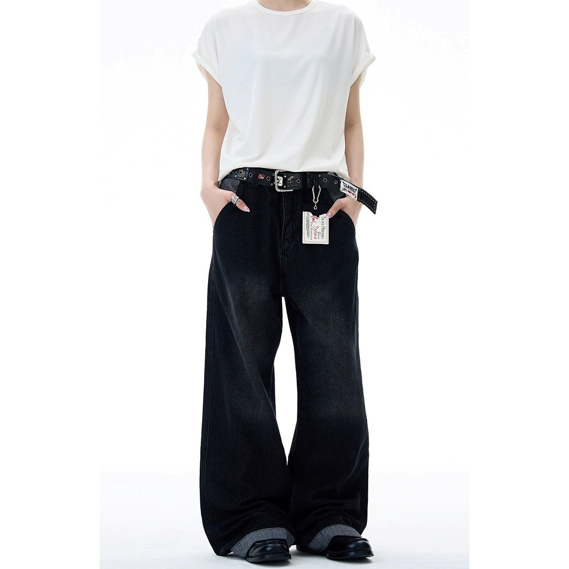 Contrasting Paneled Washed Loose Straight Jeans MD7001