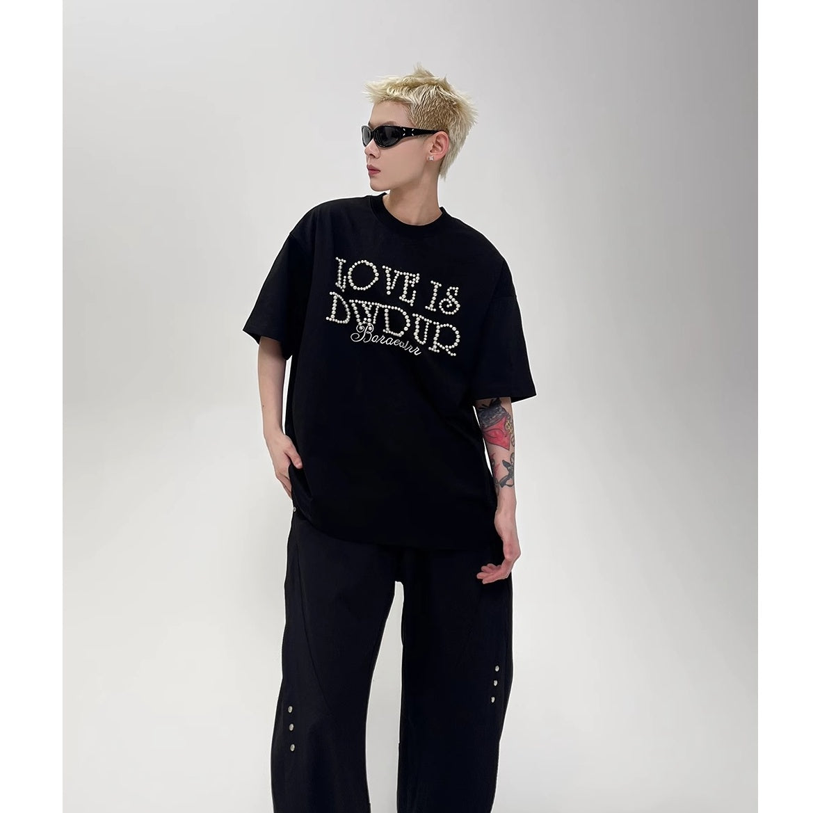 Pearl Letter Slogan T-shirt EAT151
