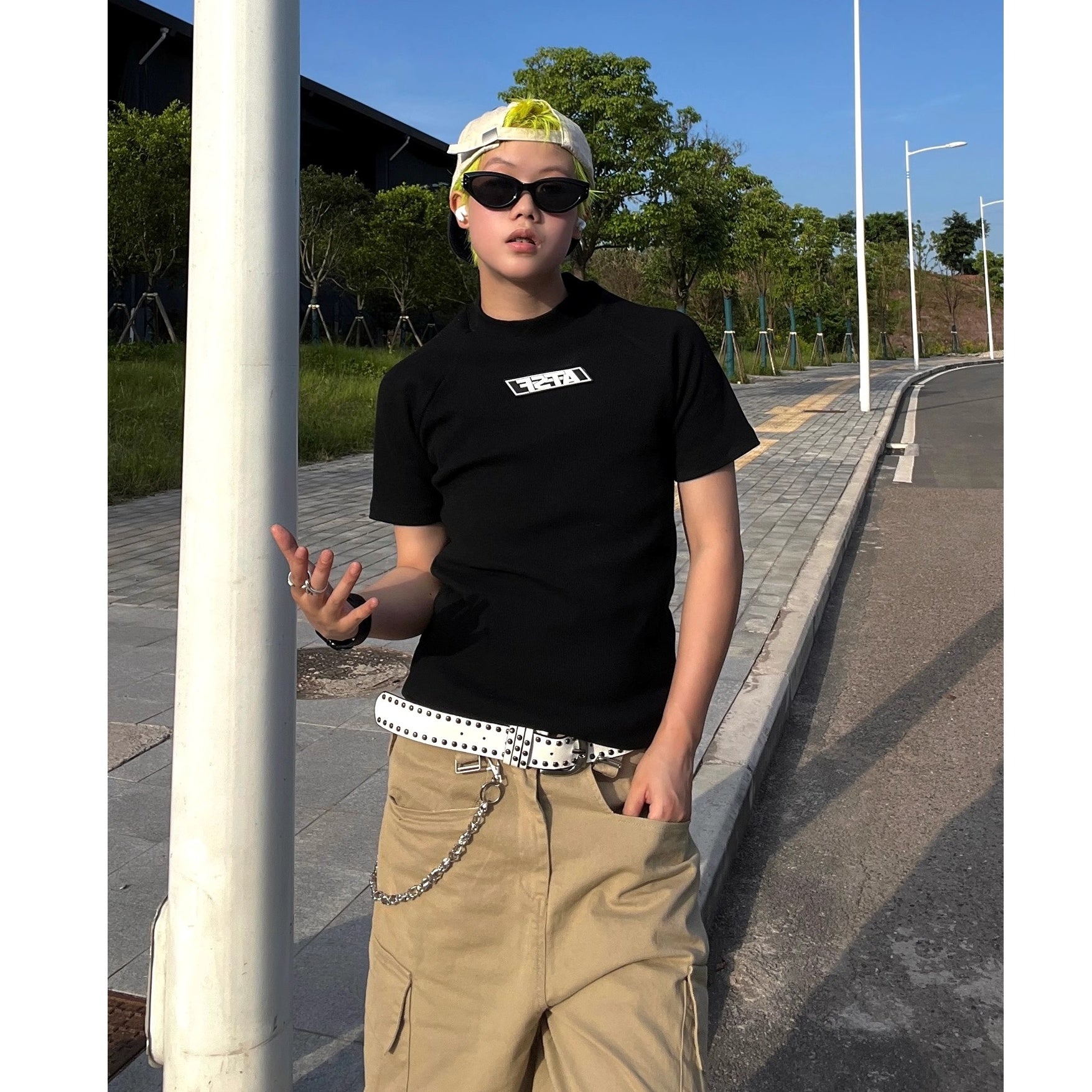 Bottle-neck Letter Slim T-shirt EAT178