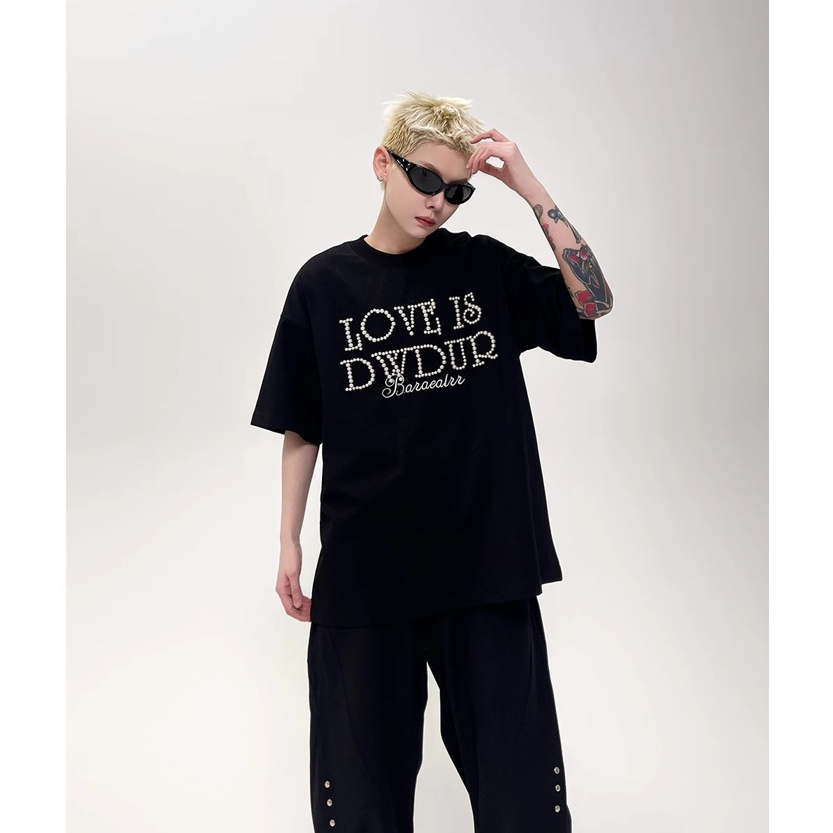 Pearl Letter Slogan T-shirt EAT151