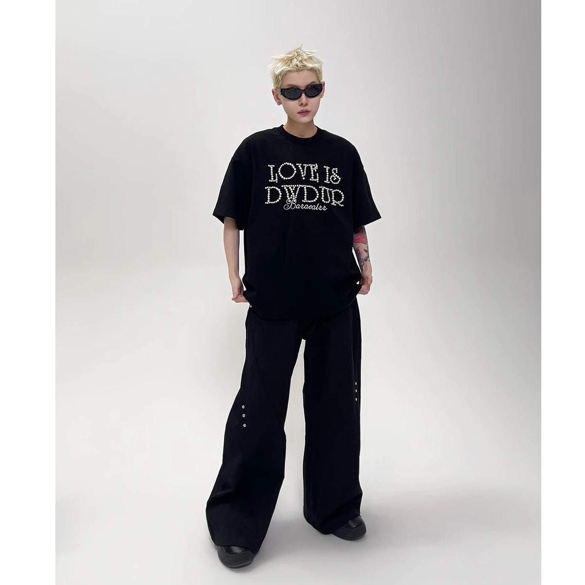 Pearl Letter Slogan T-shirt EAT151