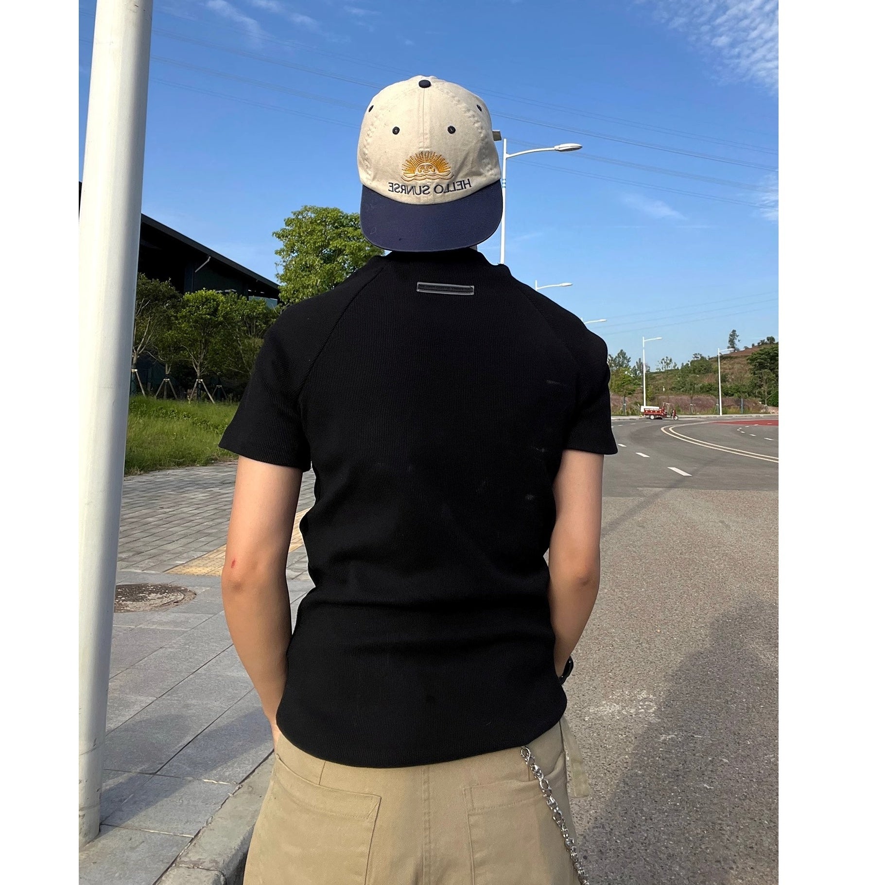 Bottle-neck Letter Slim T-shirt EAT178