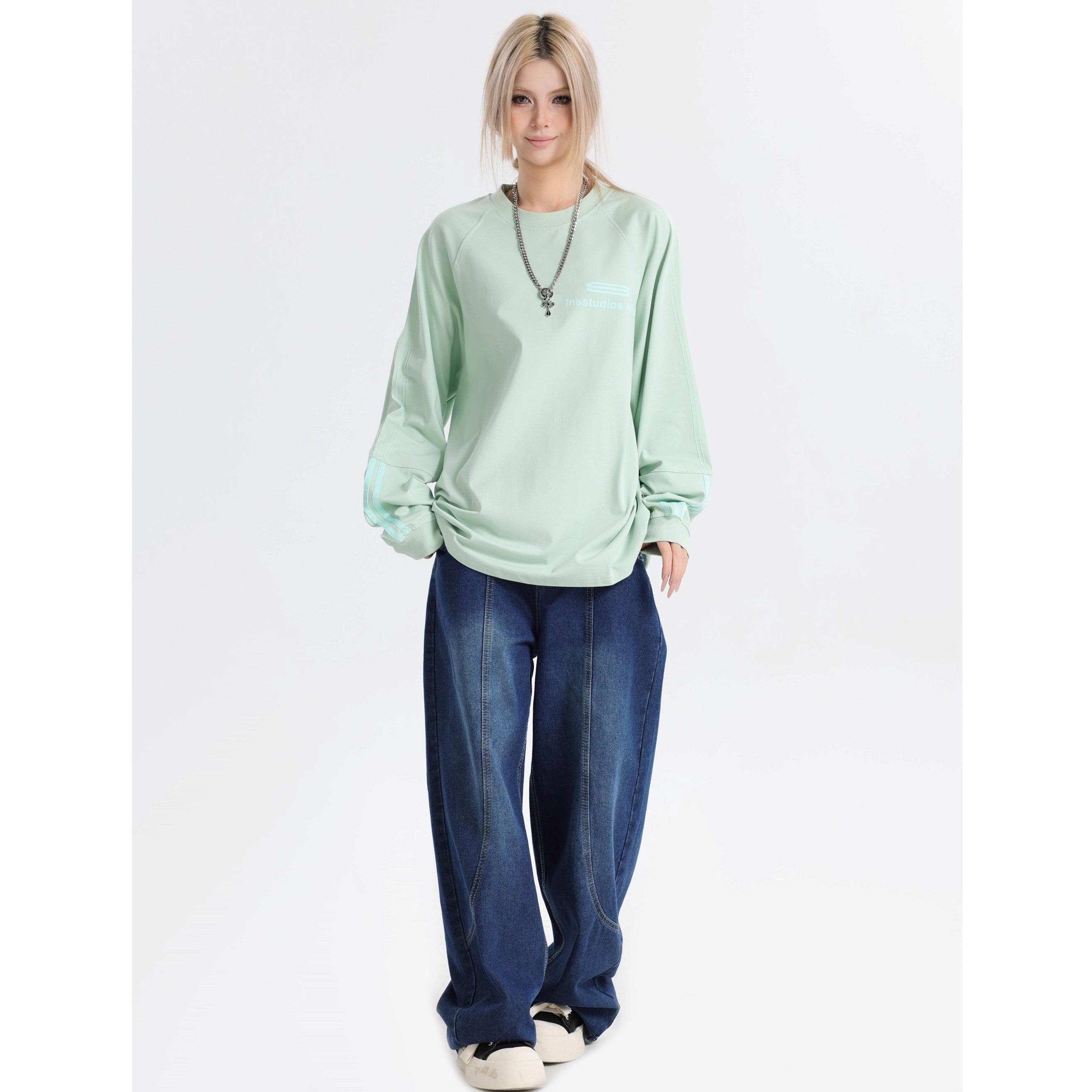 Dotted Line Three Bars LOGO Raglan Long Sleeve T-Shirt IN7071