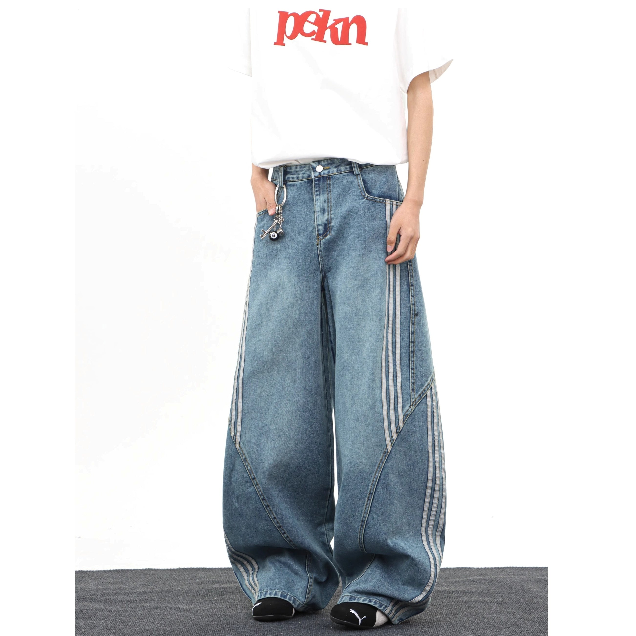 Side Striped Wide Curve Jeans EAT150