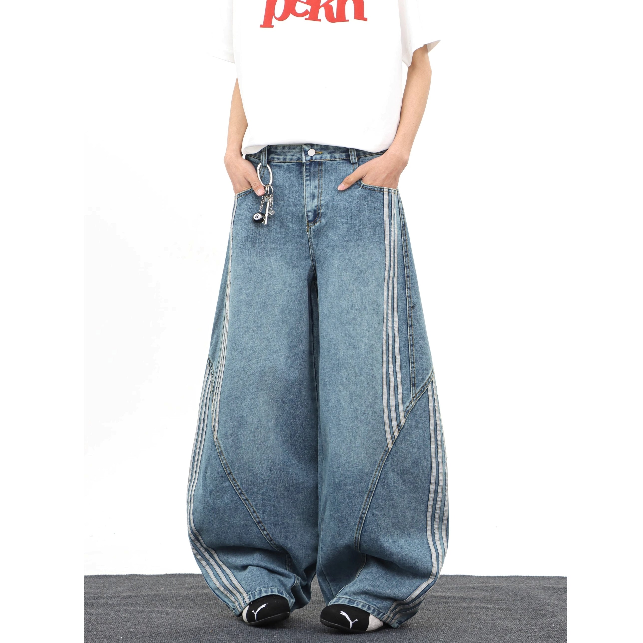 Side Striped Wide Curve Jeans EAT150