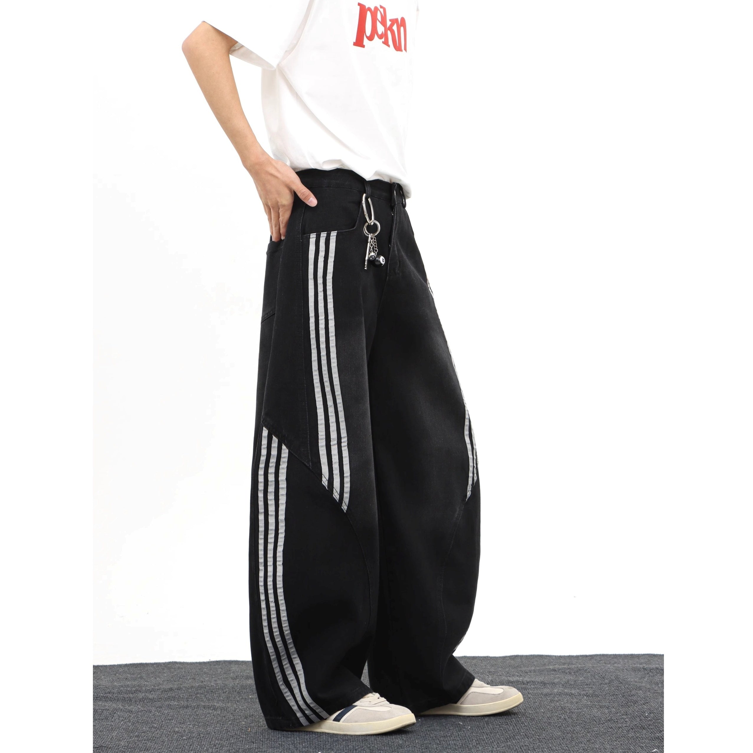 Side Striped Wide Curve Jeans EAT150