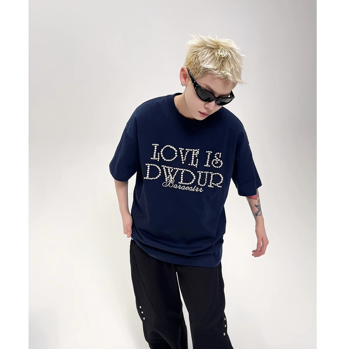 Pearl Letter Slogan T-shirt EAT151
