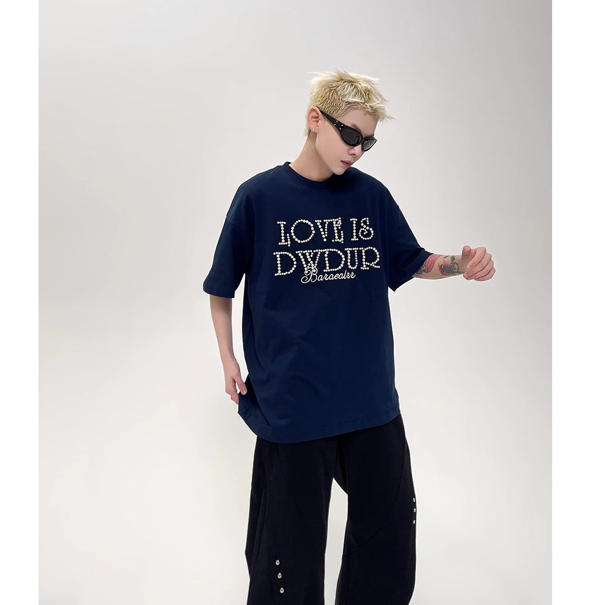 Pearl Letter Slogan T-shirt EAT151