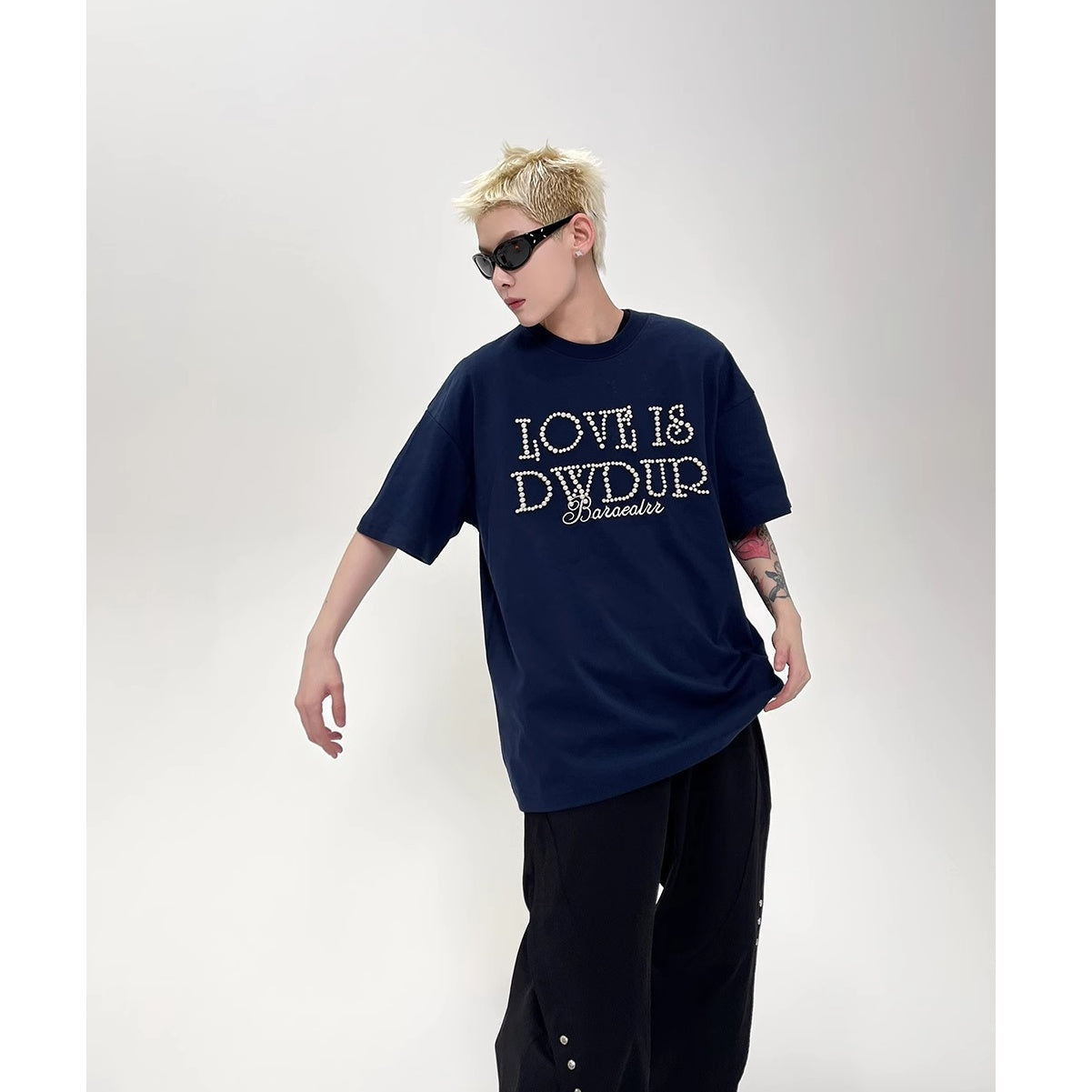 Pearl Letter Slogan T-shirt EAT151